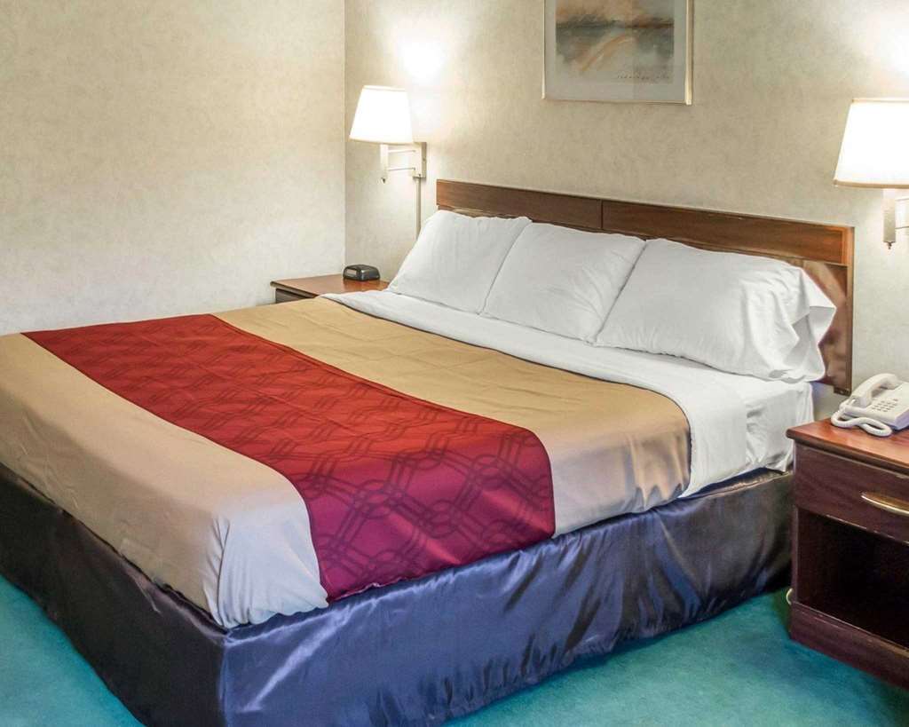 Econo Lodge Cleveland Southeast - Kent Стритсборо Номер фото