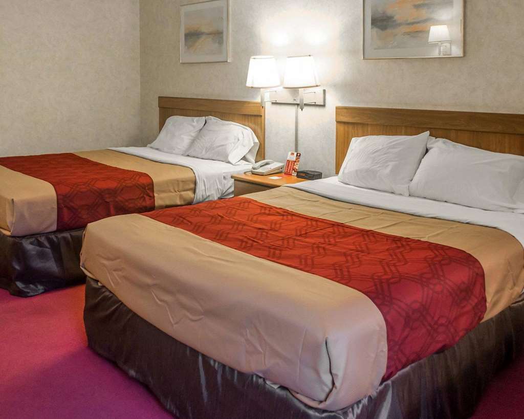 Econo Lodge Cleveland Southeast - Kent Стритсборо Номер фото
